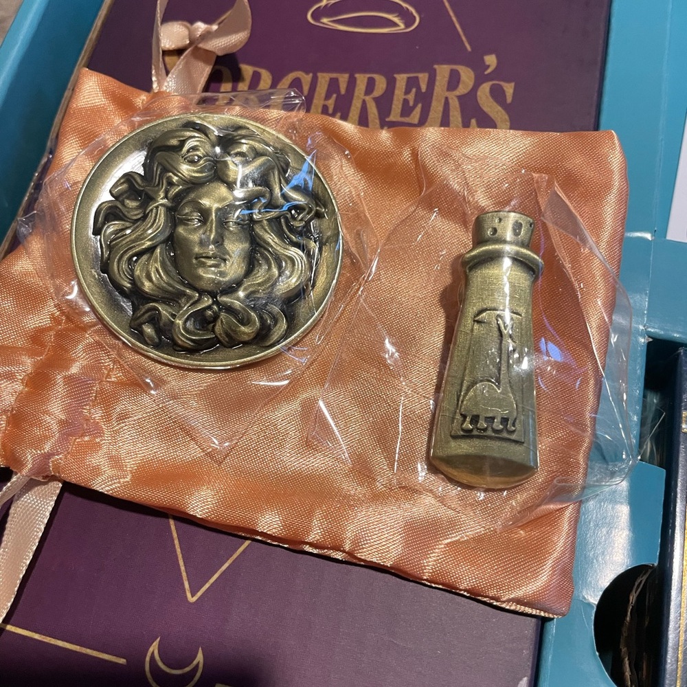 NEW Disney D23 2024 Gold Member Membership Gift - Picture 4 of 9